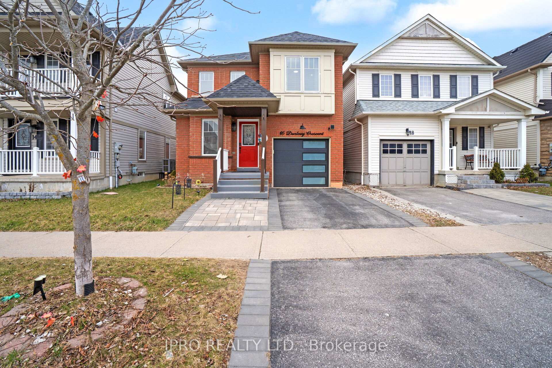 Property Photo: 16 Donlevy Crescent ON L1R 0B8