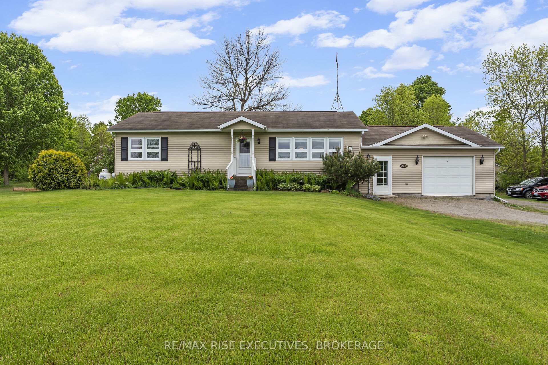 Property Photo: 2329 Harlem Road ON K0G 1V0