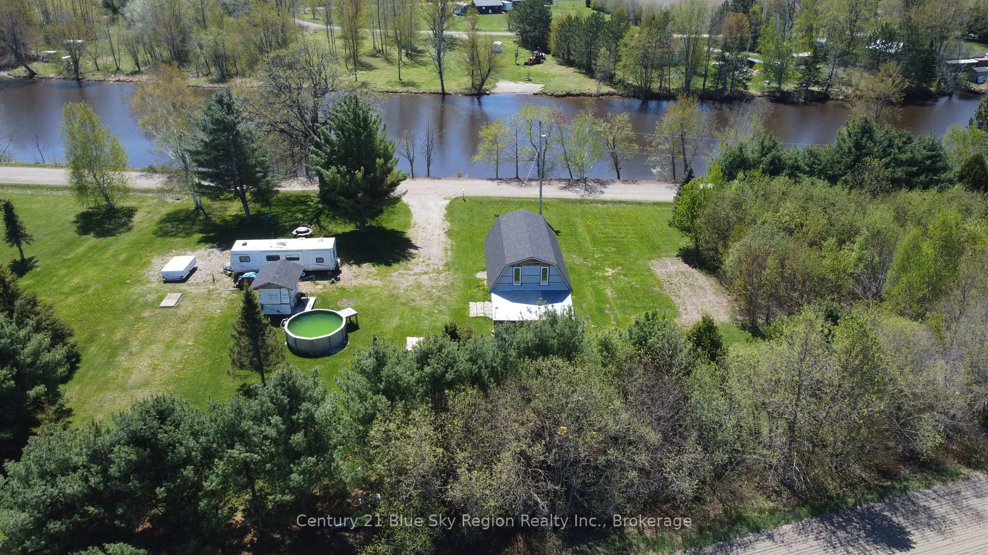 Photo de la propriété: 37 Veuve River Road ON P0H 2M0
