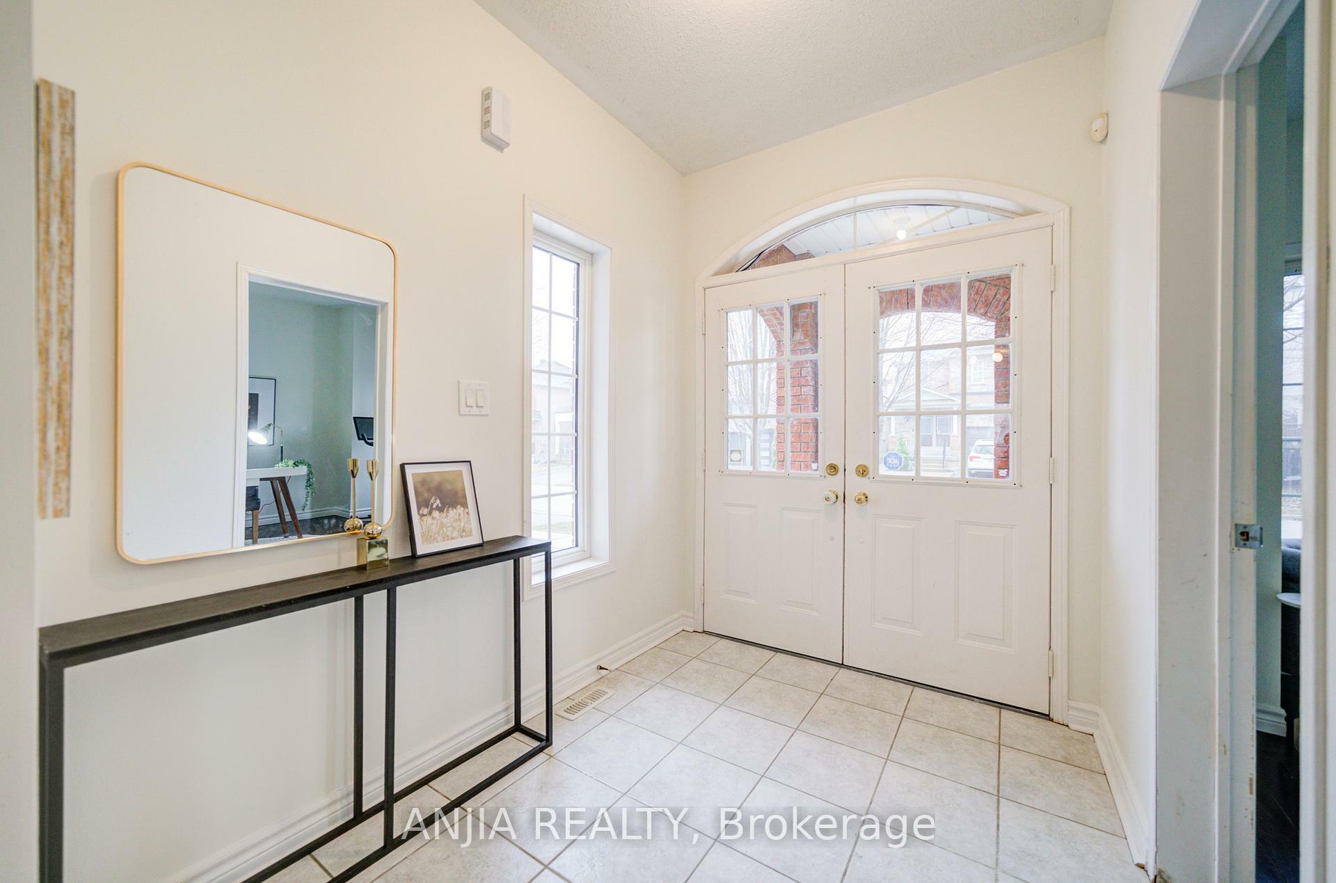 Property Photo: 91 Crawford Street ON L6C 2W3