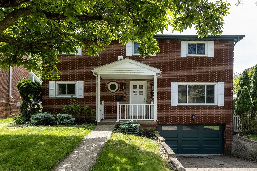 Property Photo: 233 Anita Avenue PA 15217