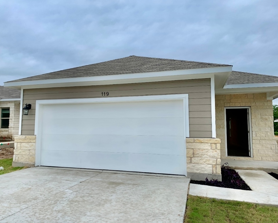 Property Photo: 119 Wild Wind Cove TX 76537