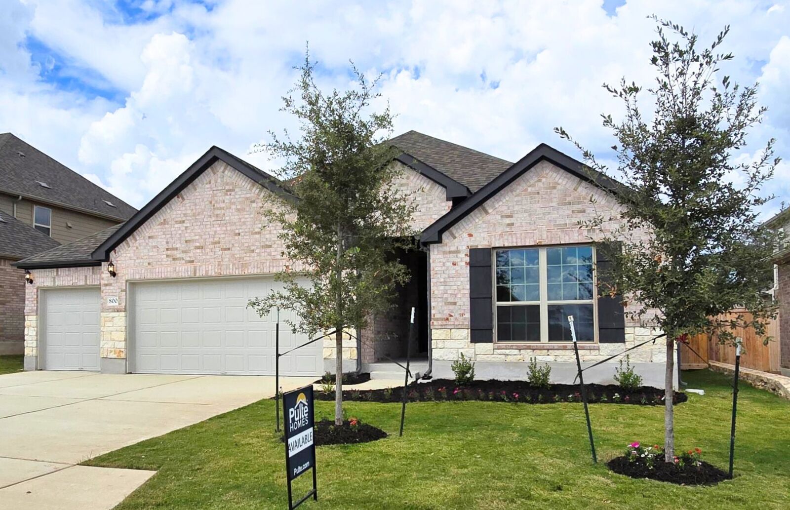 Property Photo: 800 Crescent View Drive TX 78628
