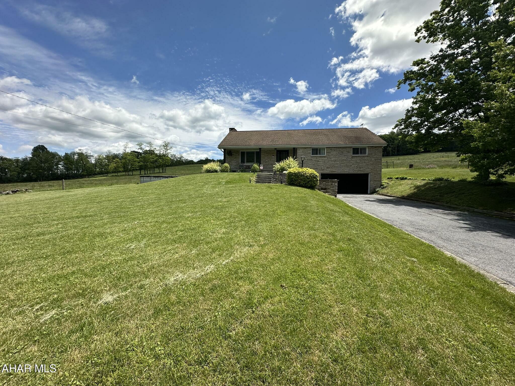 Property Photo: 2348 Raystown Road PA 15537