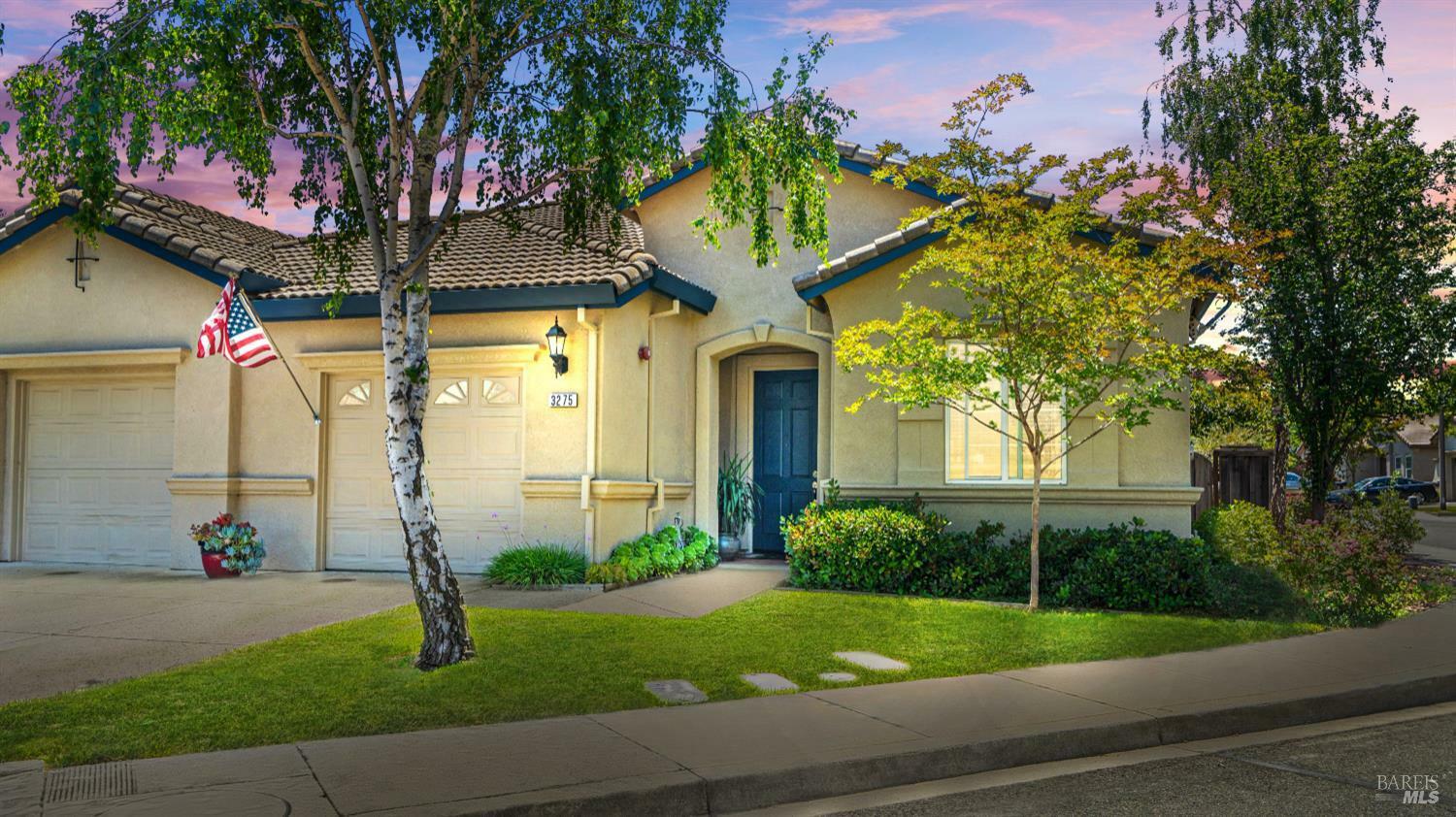 Property Photo: 3275 Inwood Place CA 94534