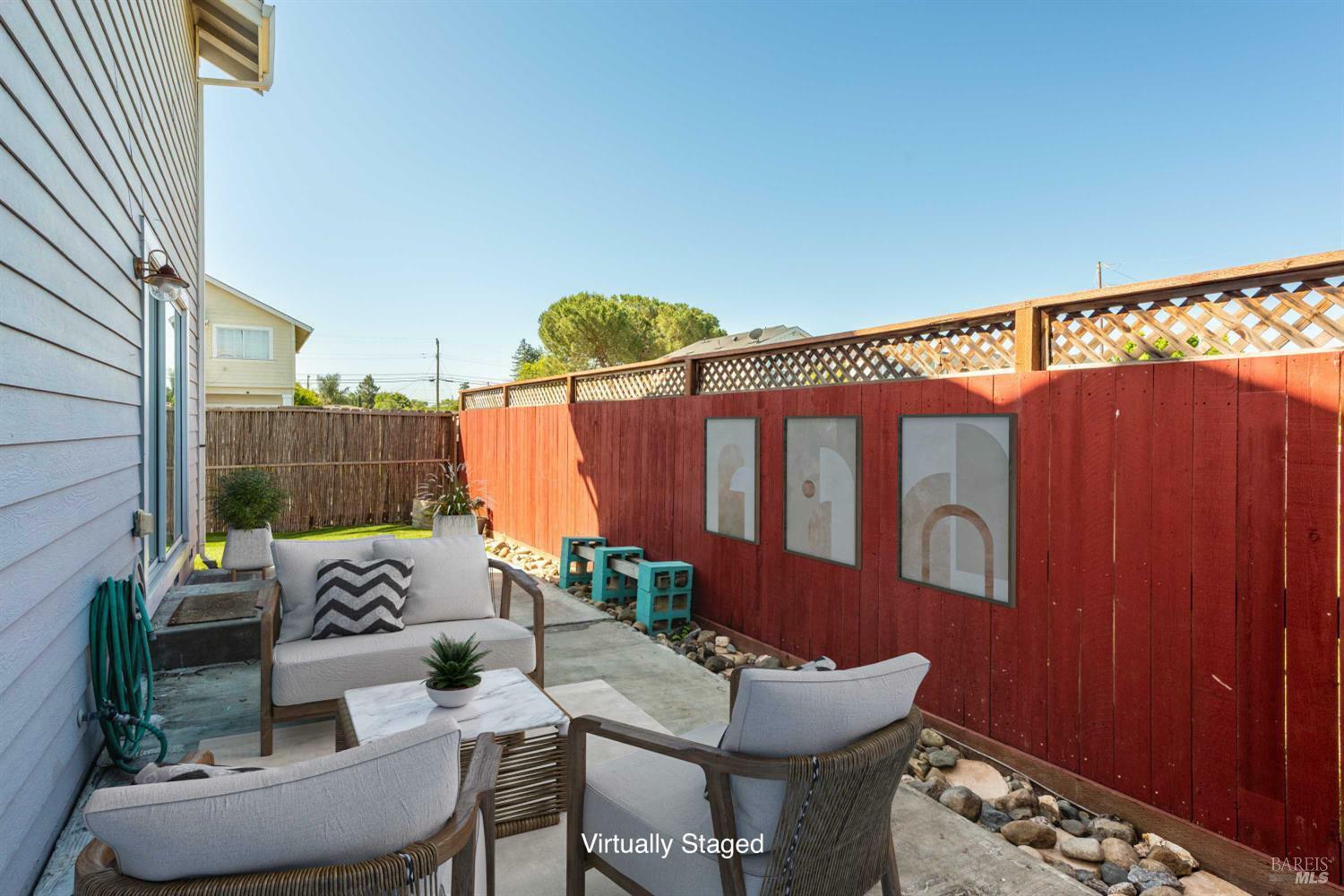 Property Photo: 1039 Aston Circle CA 95404