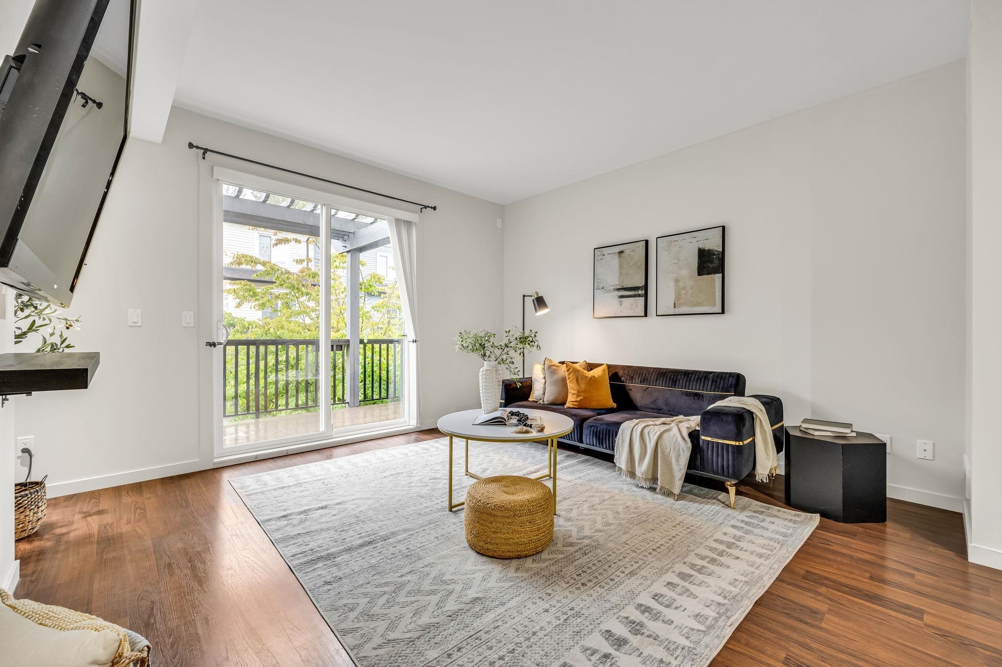 Property Photo: 688 Edgar Avenue 98 BC V3K 0A5