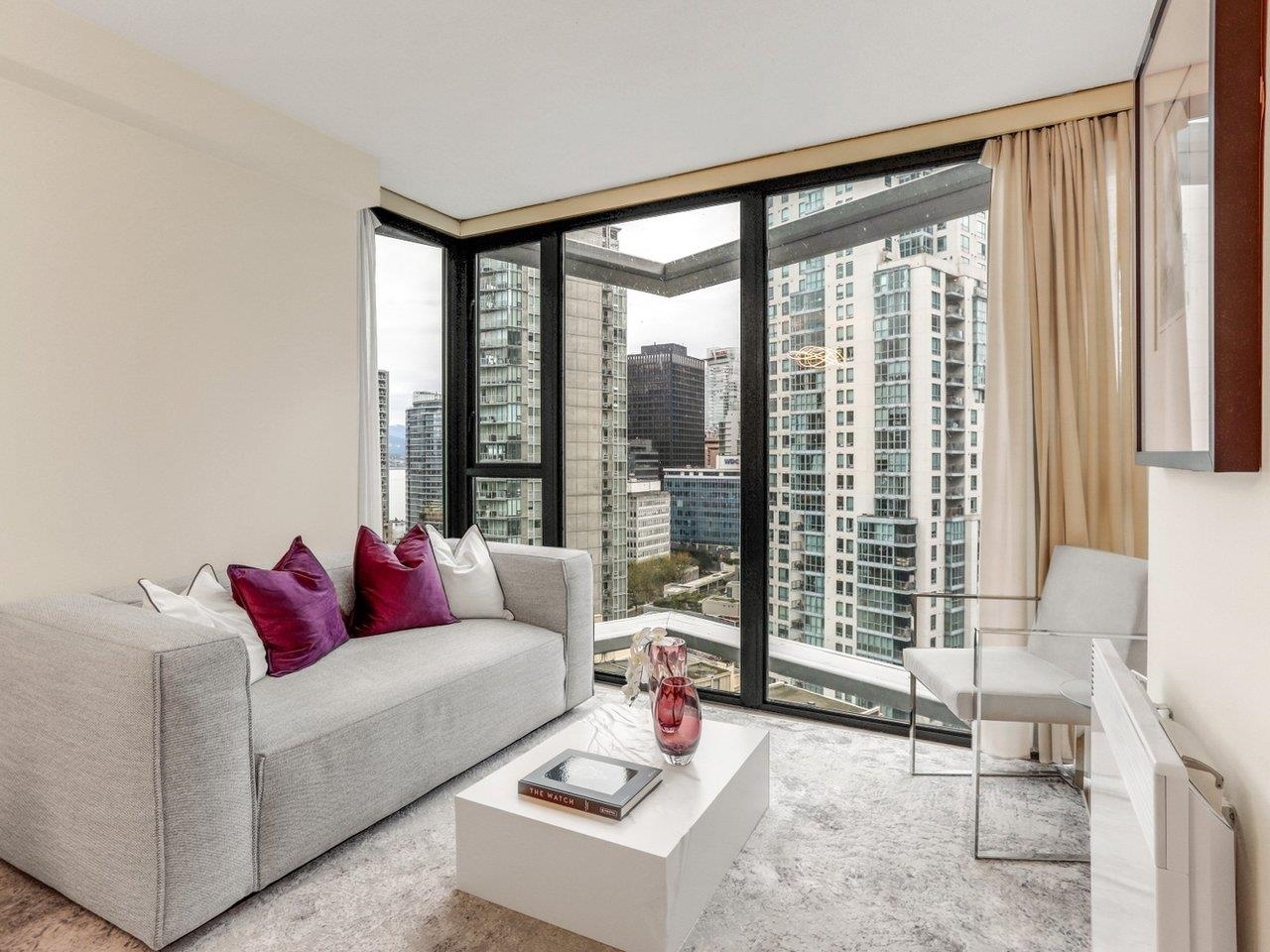 Photo de la propriété: 1331 W Georgia Street 1709 BC V6E 4P1