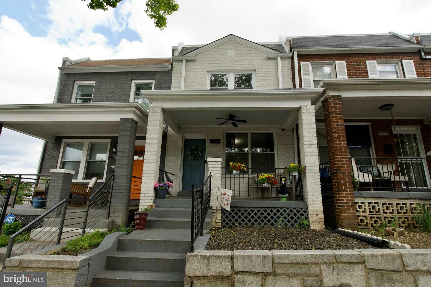 Property Photo: 1702 Lang Place NE DC 20002