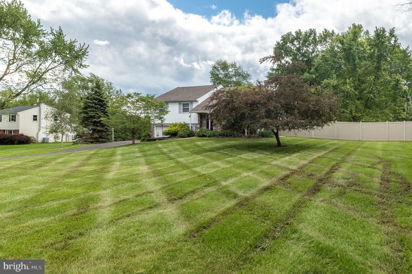 Property Photo: 1612 Winding Drive PA 19454