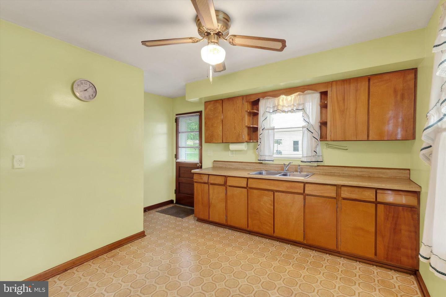 Property Photo:  374 E Maple Street  PA 17313 