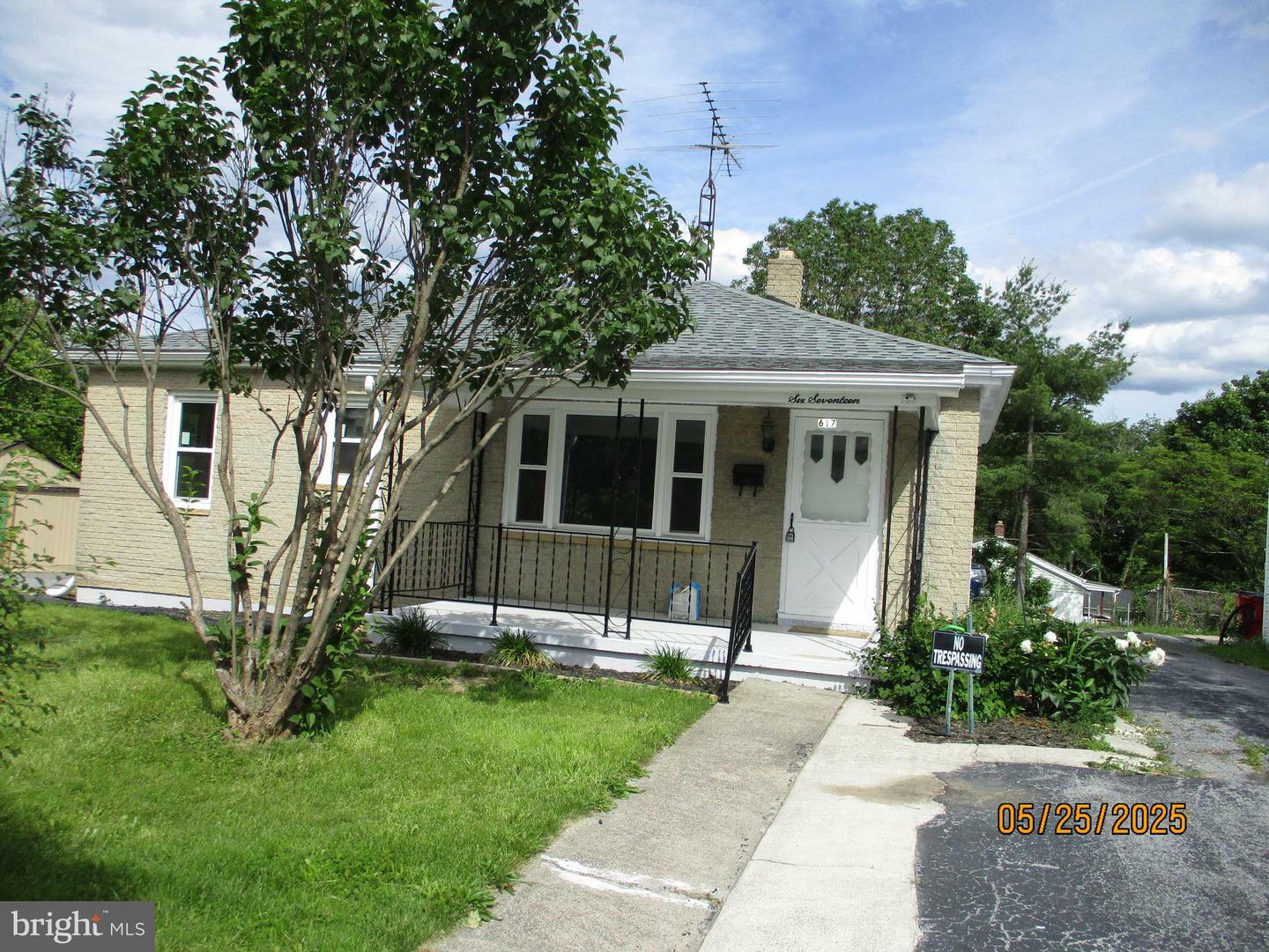 Property Photo: 617 Albert Street WV 25404