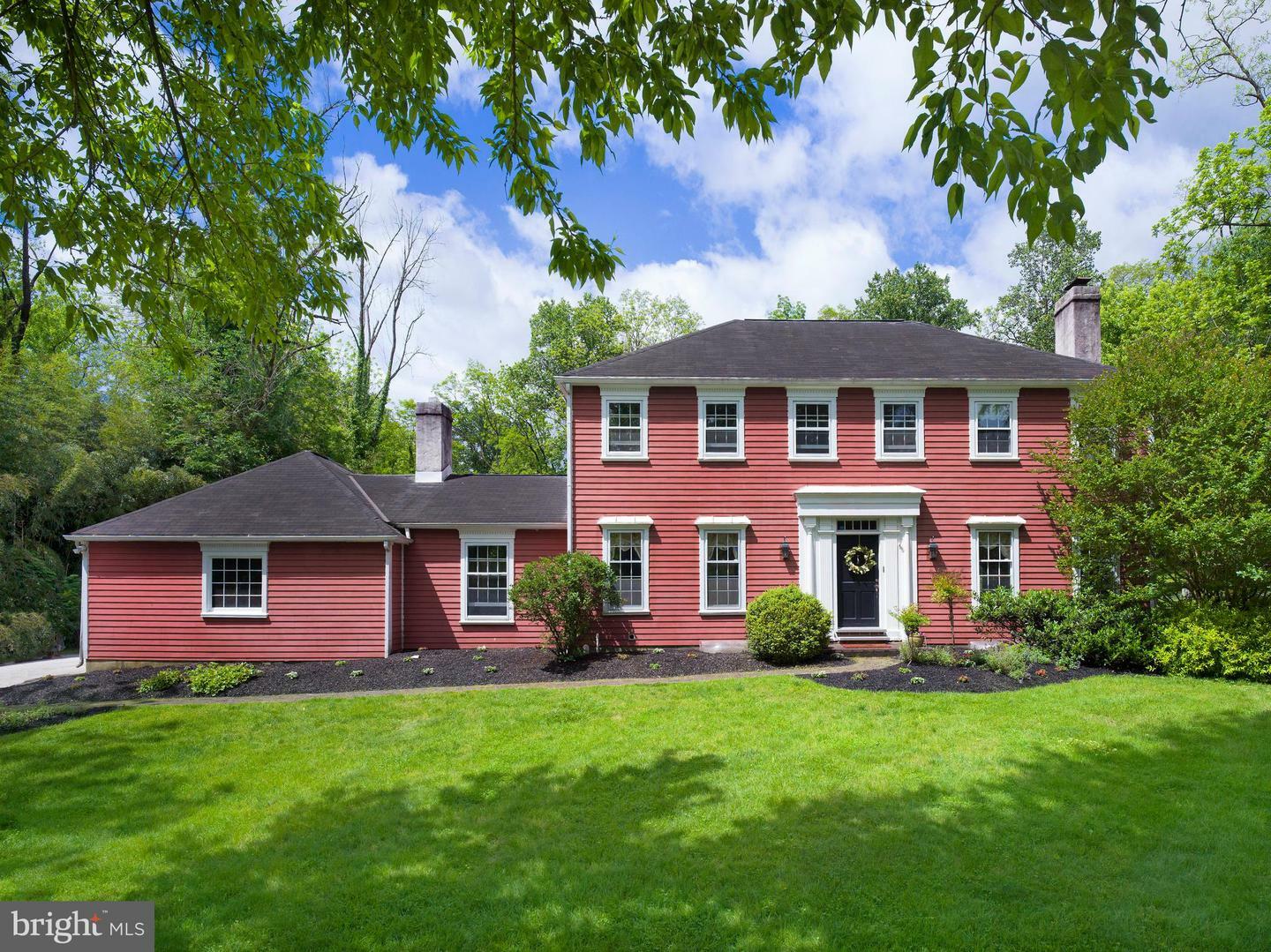 Property Photo: 5 Salem Way PA 19355