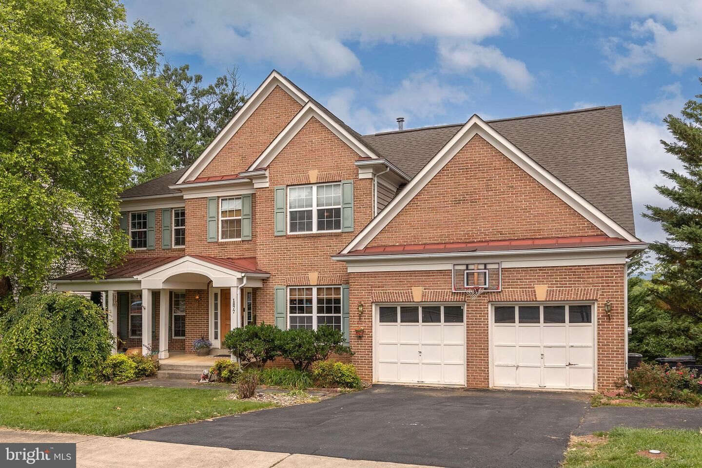 Property Photo: 1877 Clayton Ridge Drive VA 22601