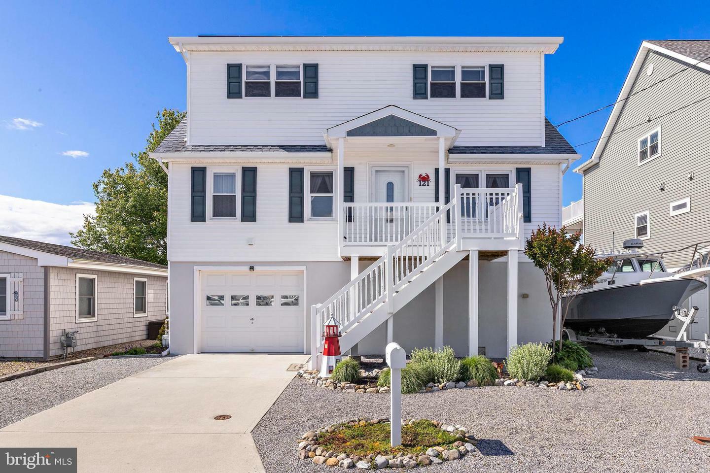 Property Photo: 121 E Brig NJ 08087