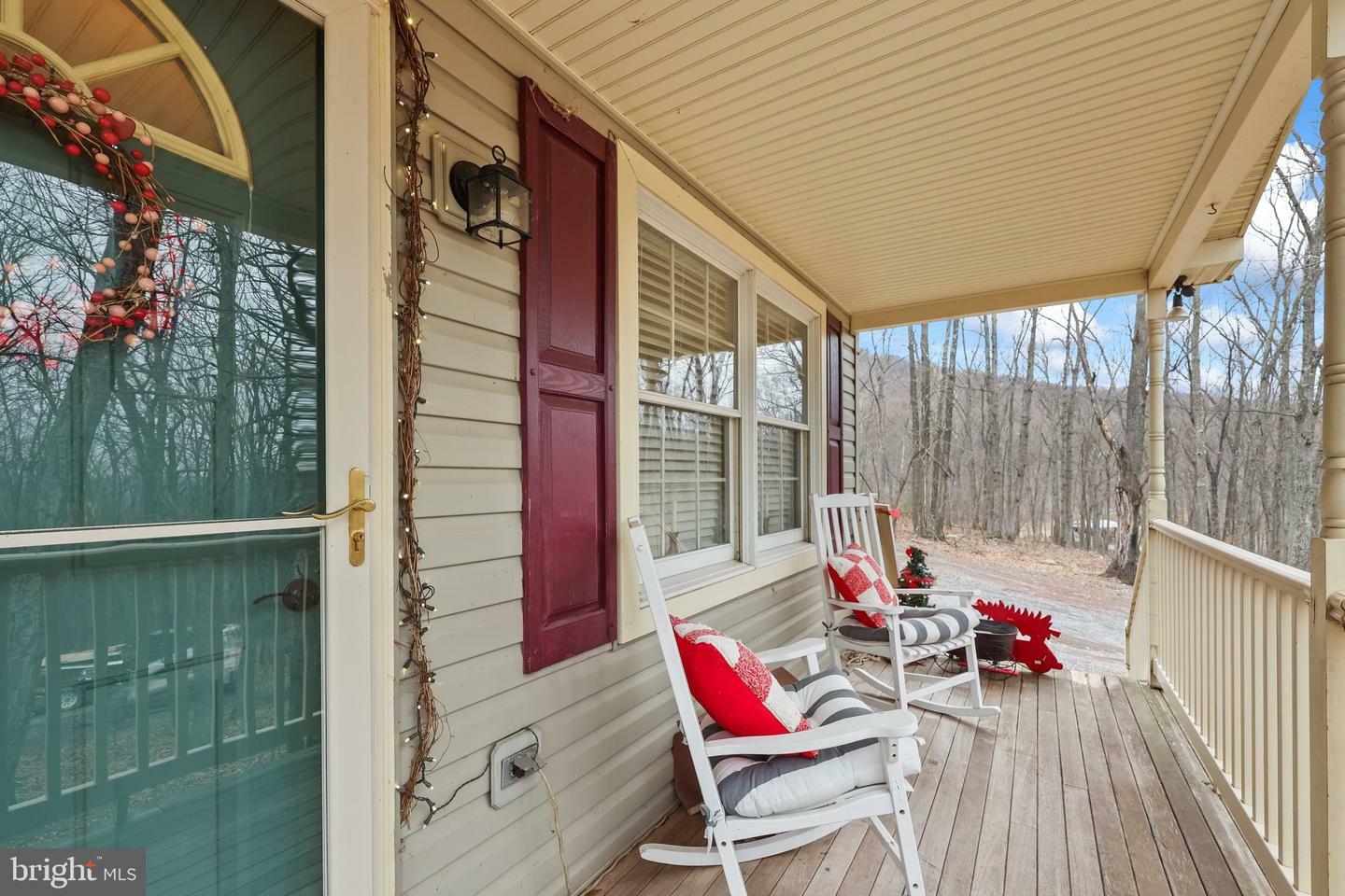 Property Photo: 238 Guinevere Drive WV 25427