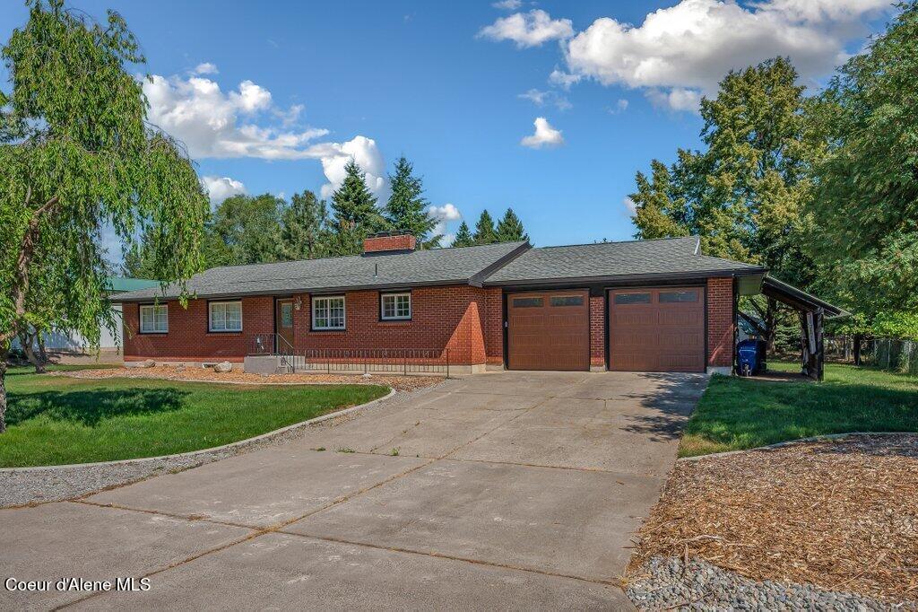 Property Photo:  1305 E Victoria St  ID 83835 