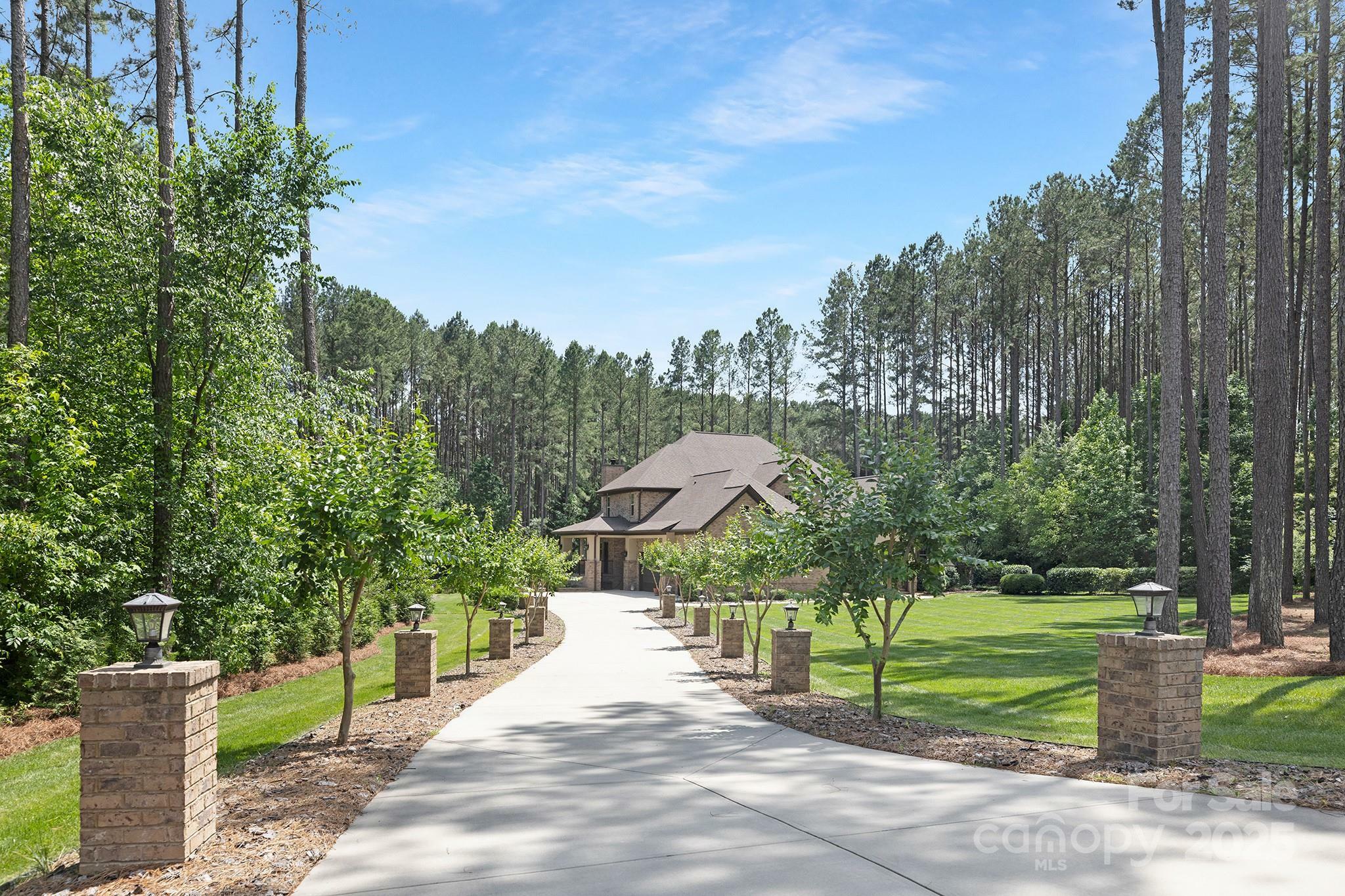 Property Photo: 102 Antioch Plantation Drive 18 NC 28104