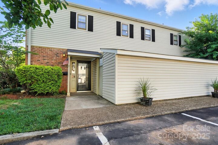 Property Photo: 5947 Quail Hollow Road A NC 28210