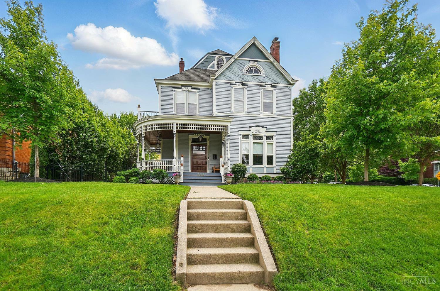 Property Photo: 2527 Erie Avenue OH 45208