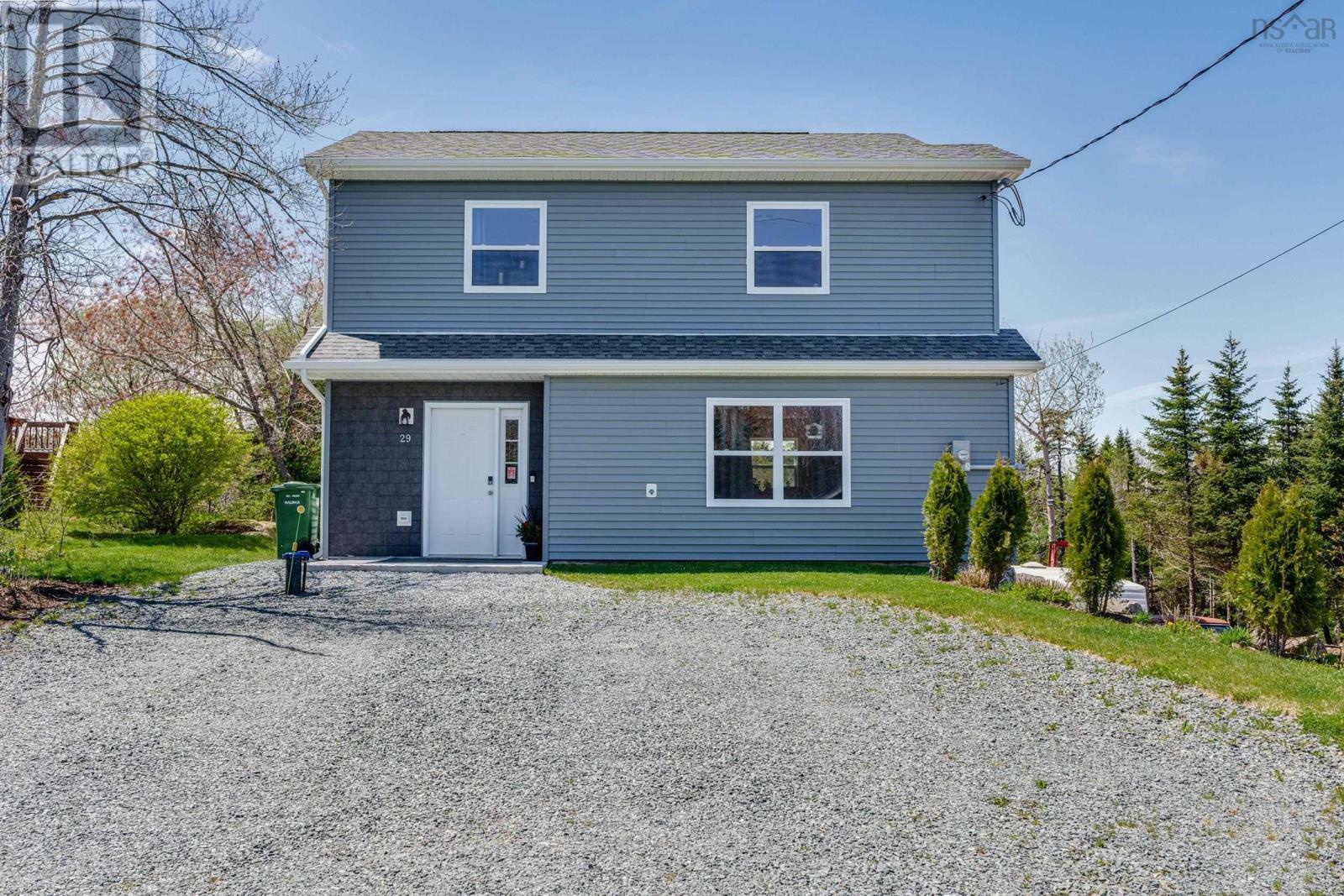 Photo de la propriété: 29 Club Road NS B3T 1P8