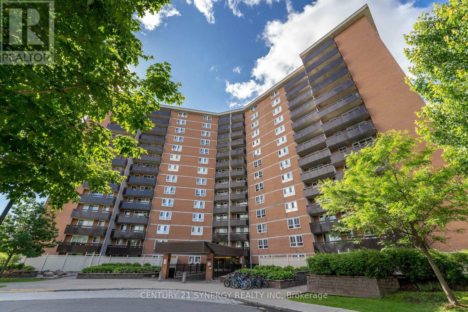 Photo de la propriété: 2000 Jasmine Crescent 718 ON K1J 8K4