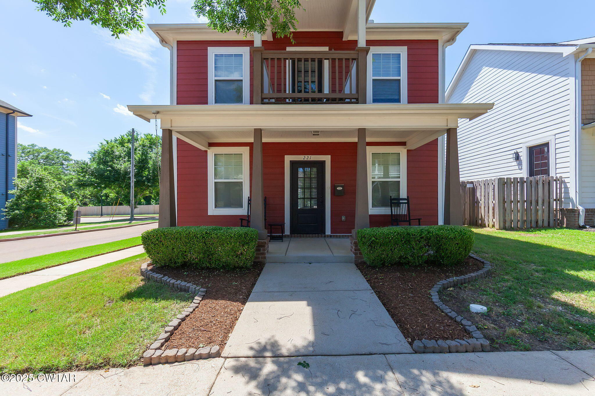 Property Photo:  221 Wells Street  TN 38301 