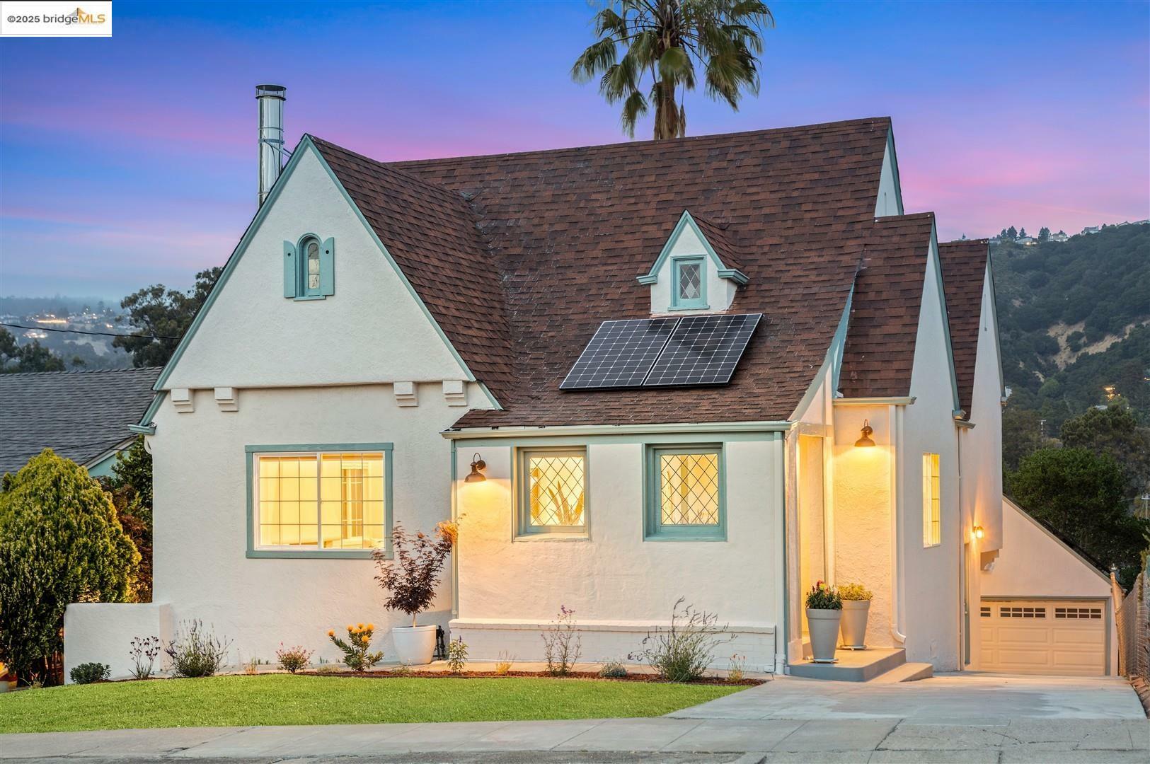 6114 Buena Ventura Ave  Oakland CA 94605 photo