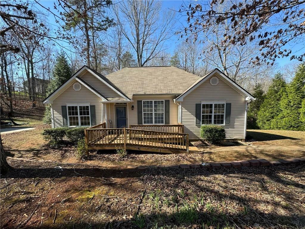 Property Photo: 71 Toto Creek Drive W GA 30534