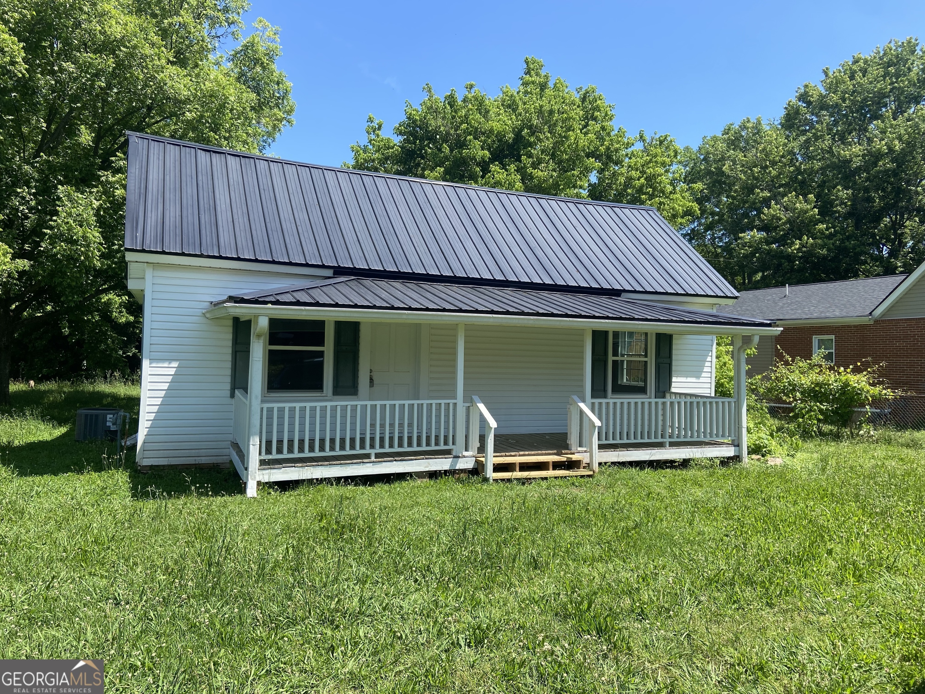 Property Photo:  1 E 4th Street  GA 30104 