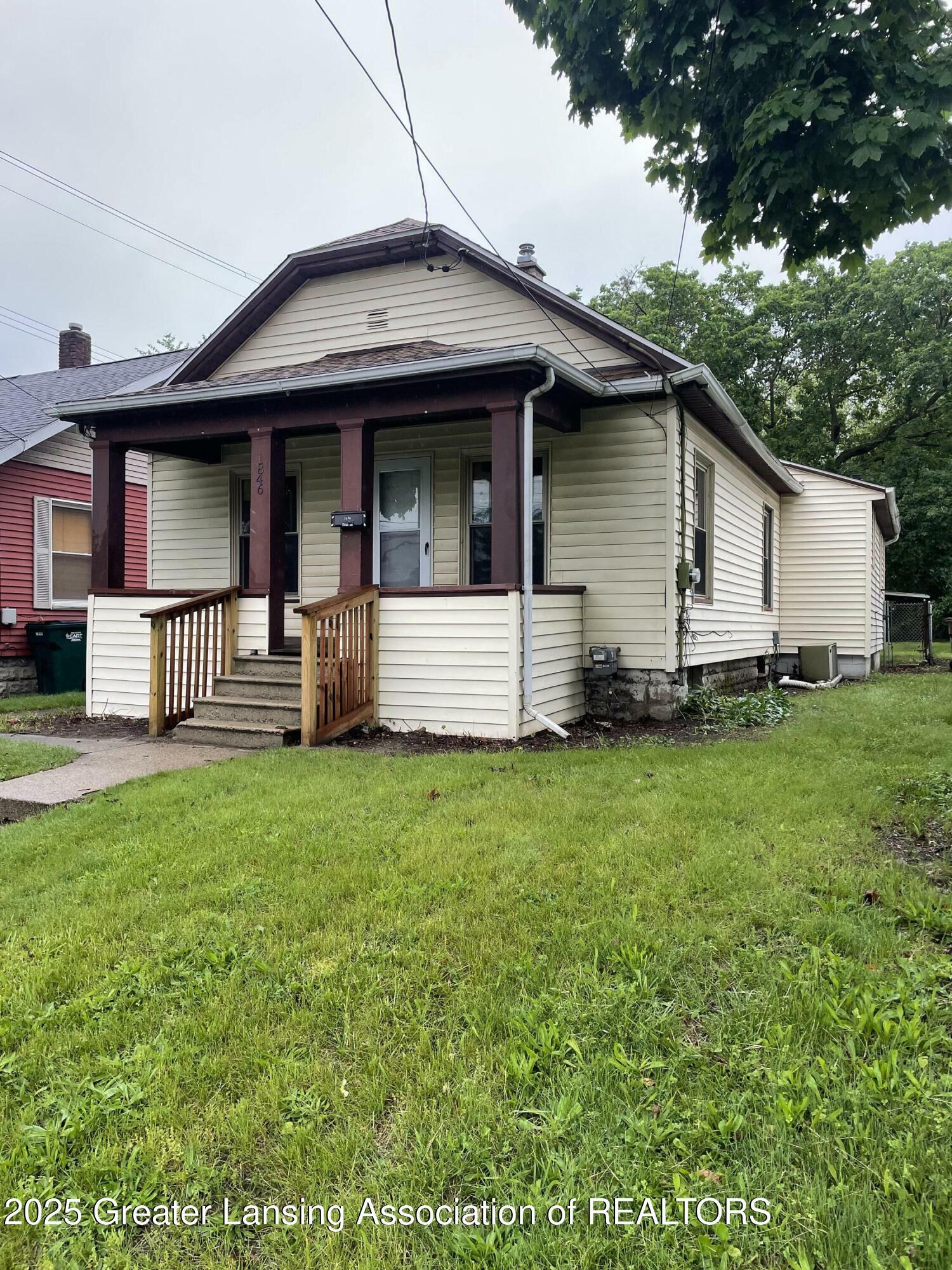 1846 Davis Avenue  Lansing MI 48910 photo