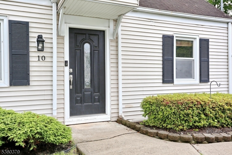 Property Photo: 10 Lynne Ave NJ 07506