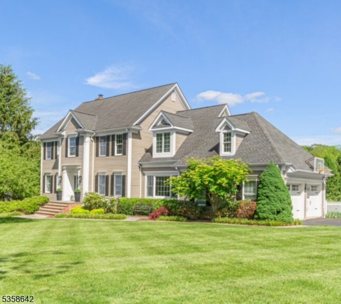 11 Brookside Dr  Peapack Gladstone Boro NJ 07934 photo