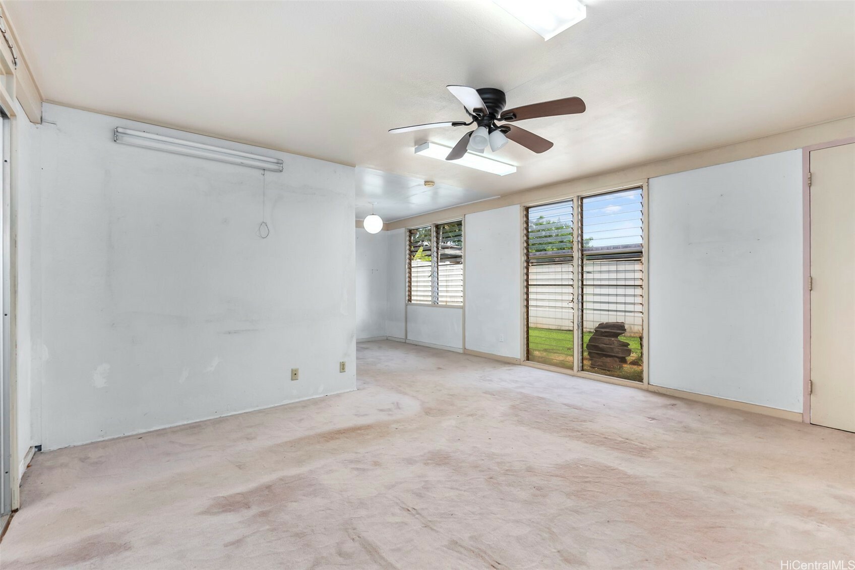 Property Photo: 95-456 Kaelo Place HI 96789
