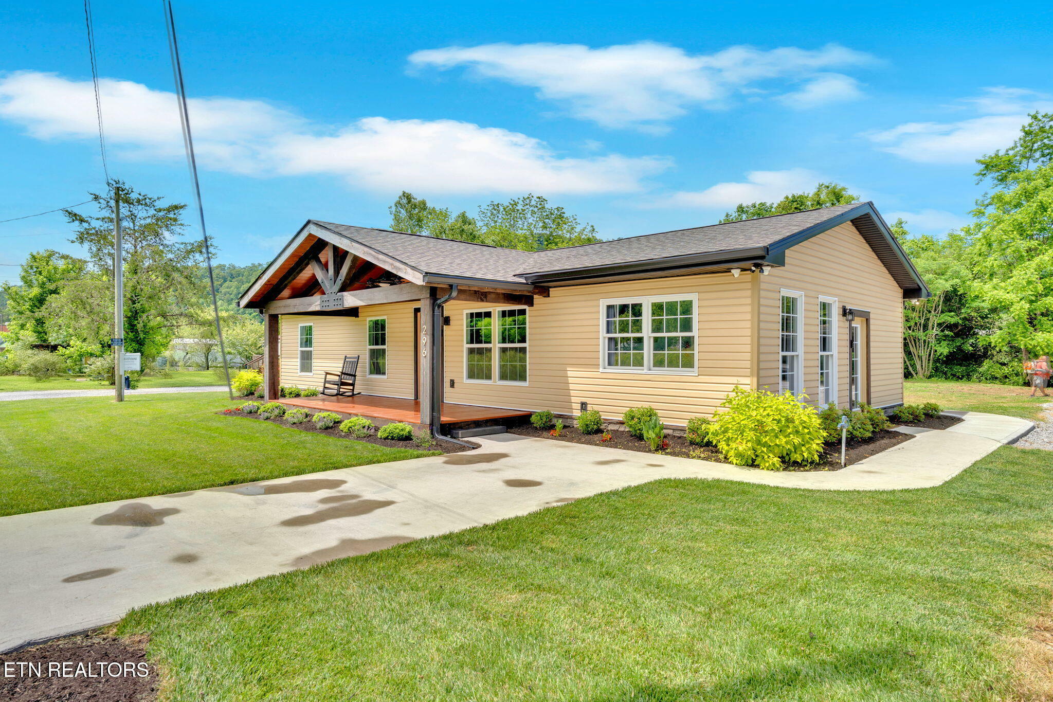 Property Photo: 296 Seal Ave TN 37869