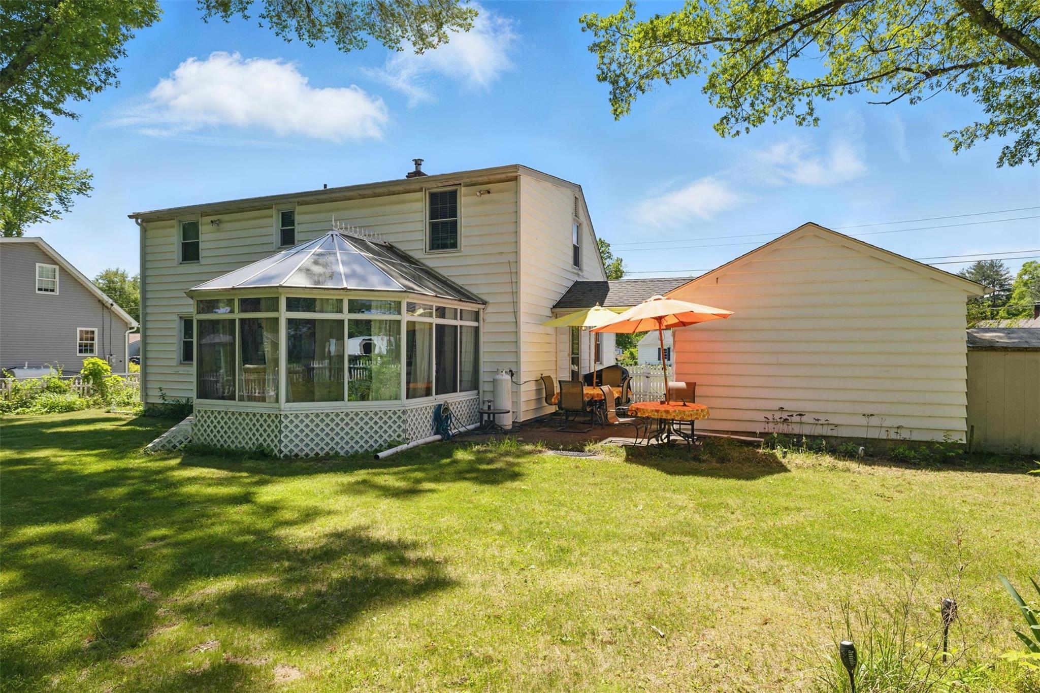 Property Photo:  1 Huguenot Road  NY 12486 