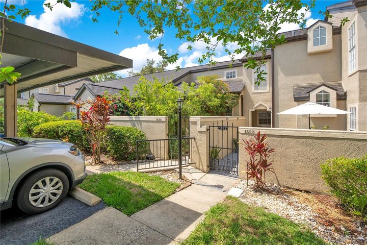 Property Photo:  1525 Farrindon Circle 1525  FL 32746