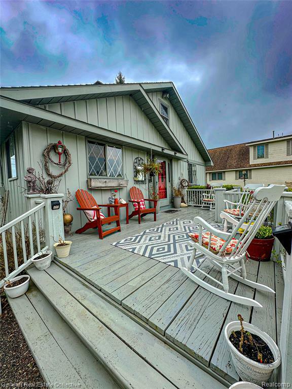 Property Photo:  2109 S Lakeshore Rd.  MI 48441 