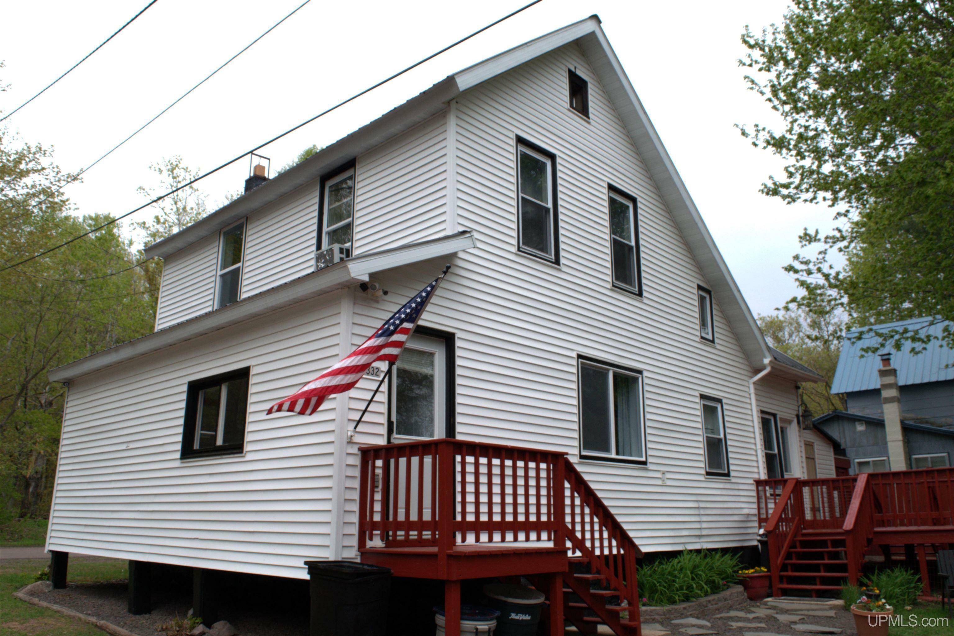 26332 Third Street  Hubbell MI 49934 photo