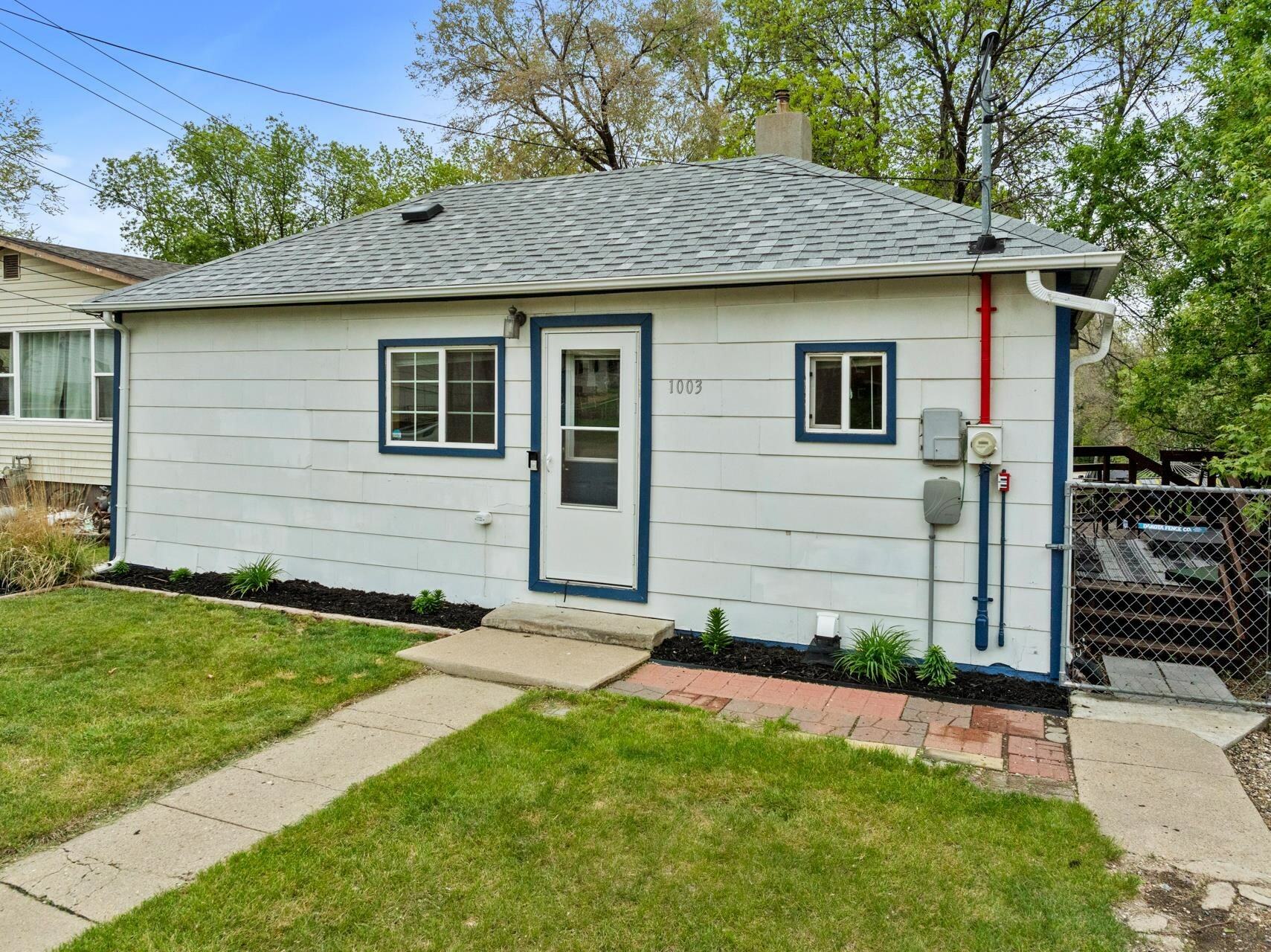 Property Photo:  1003 Soo St  ND 58701 
