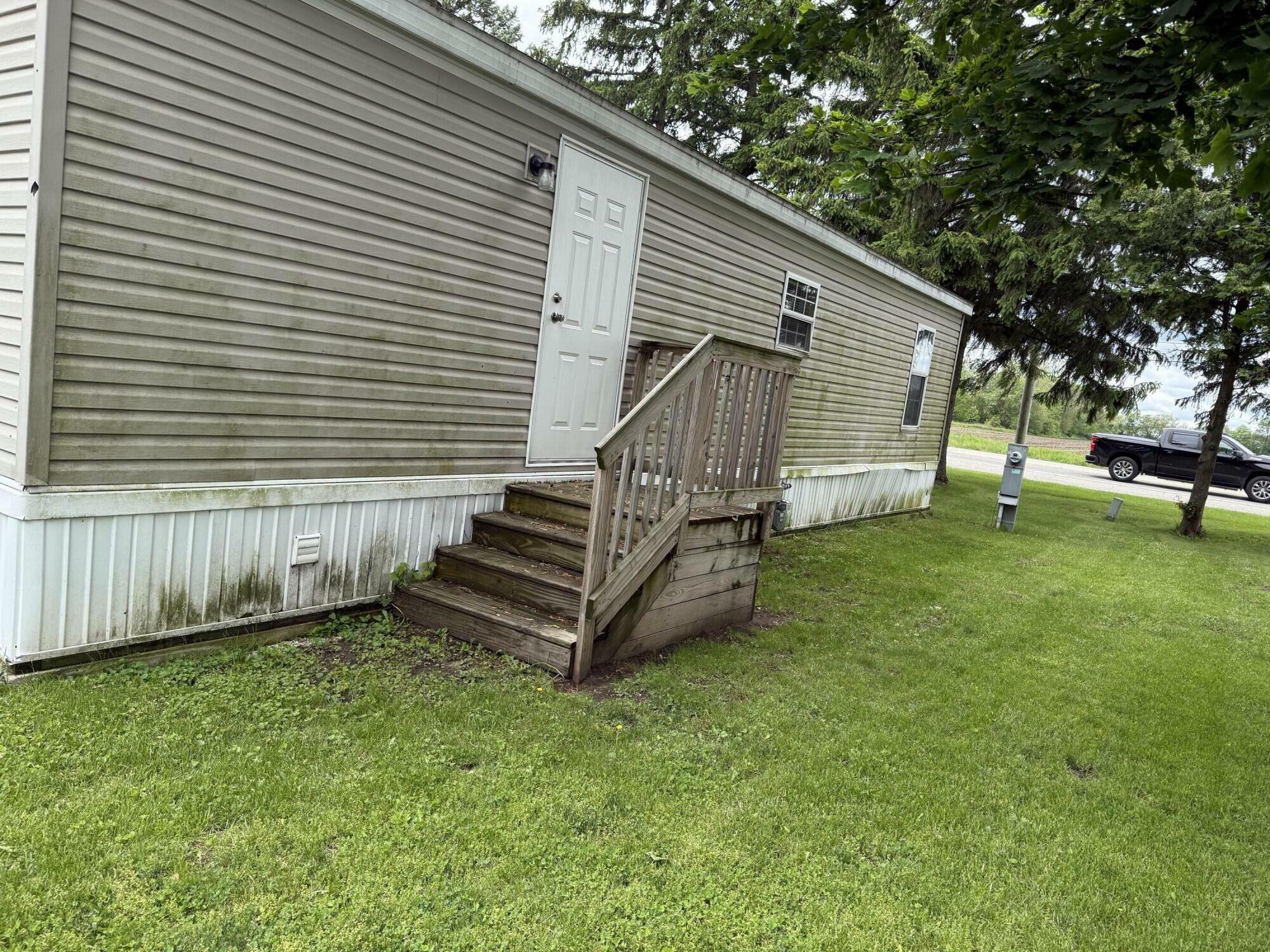 Property Photo: 501 N US 131 Highway MI 49099