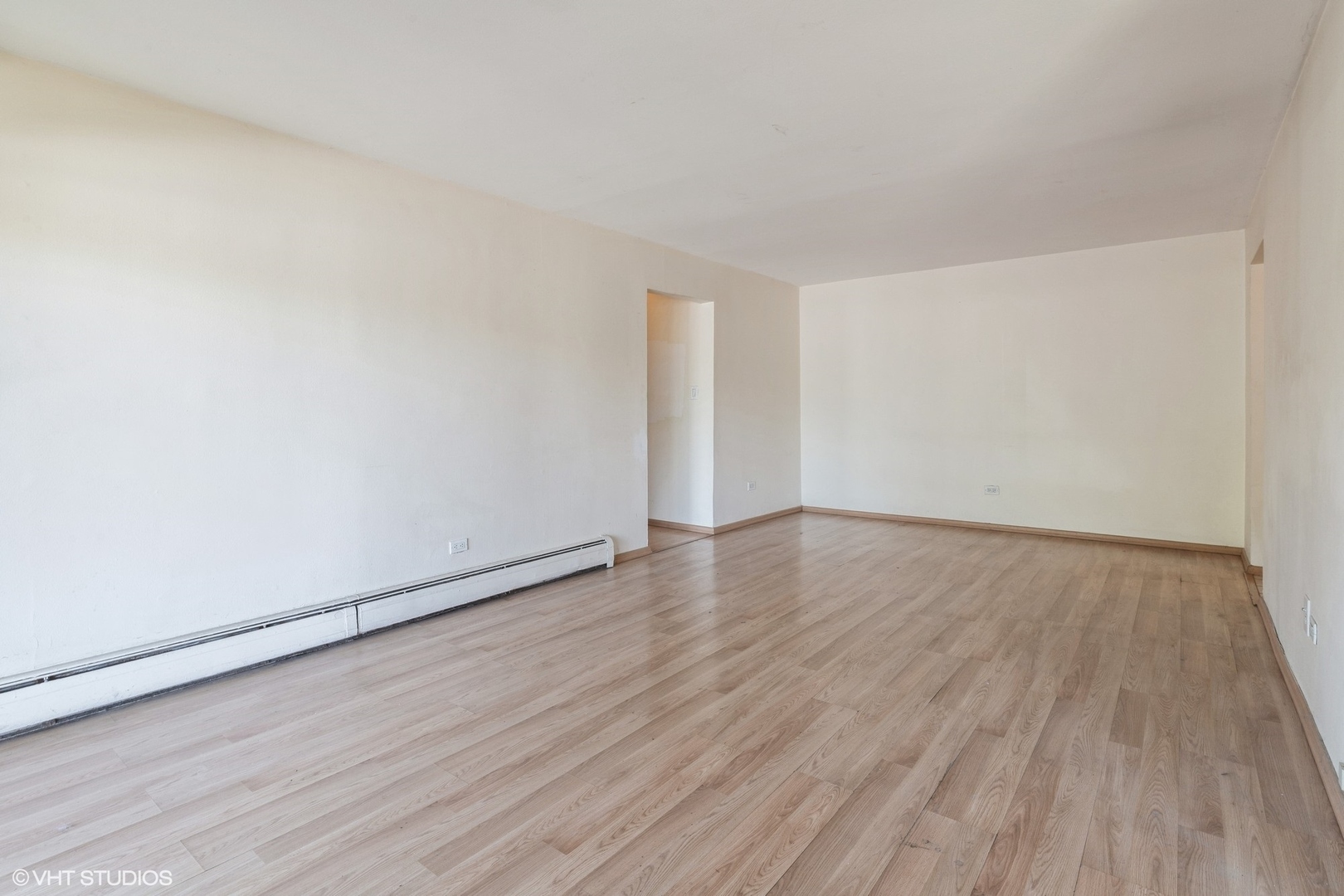 Property Photo: 942 E Old Willow Road 101 IL 60070