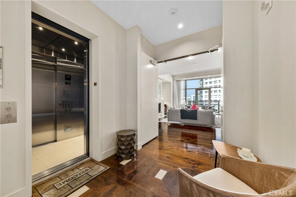 Property Photo: 10776 Wilshire Boulevard 901 CA 90024