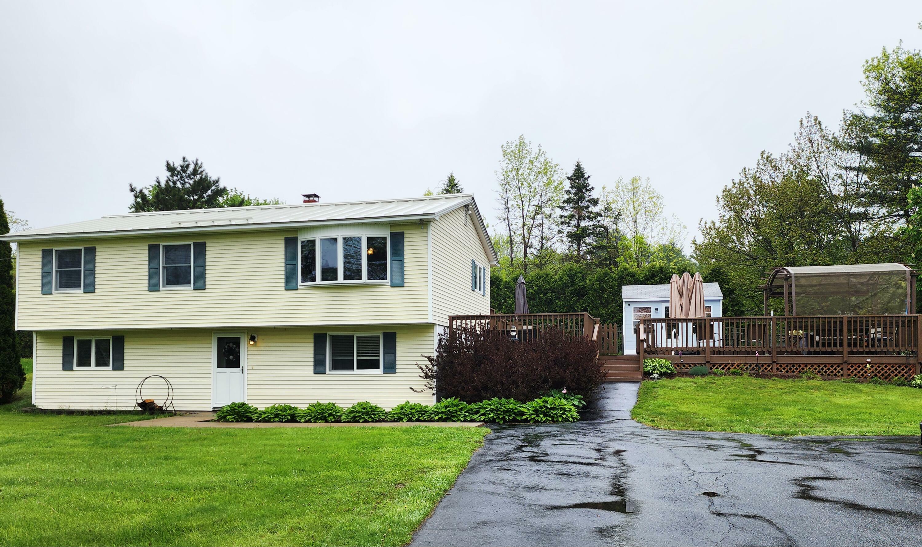 Property Photo: 136 Hallowell Road ME 04330