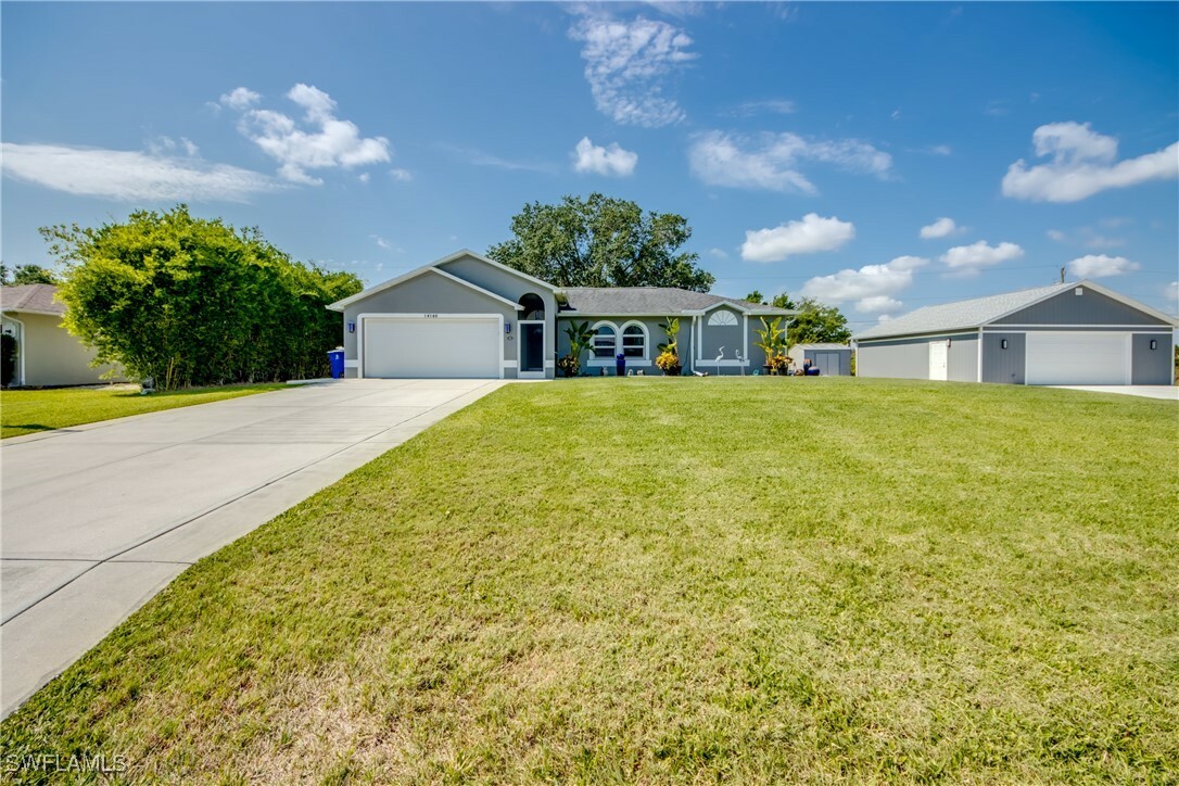 Property Photo:  14160 Cedardale Street  FL 33905 