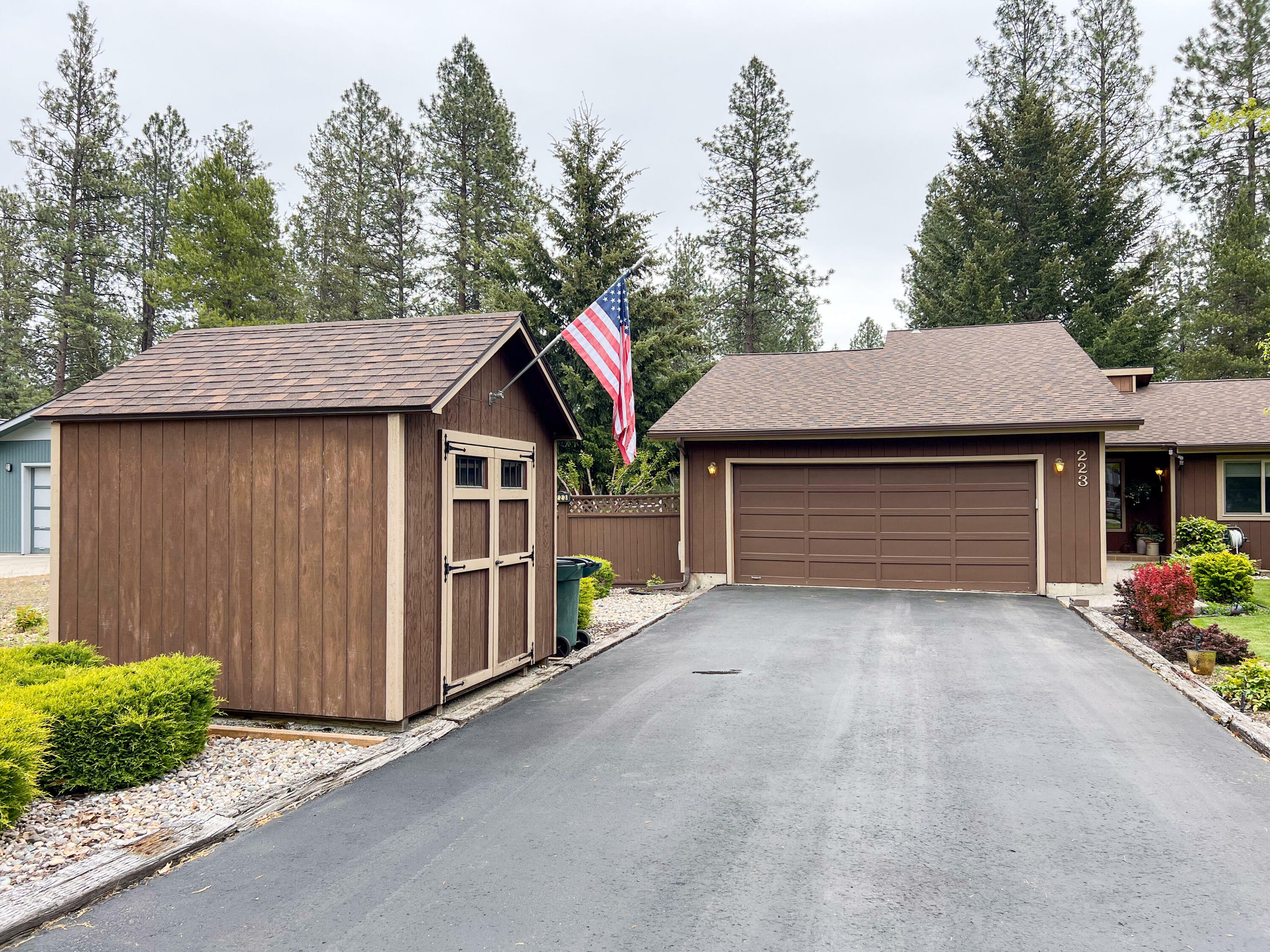 Property Photo: 223 Eagle Dr WA 99109