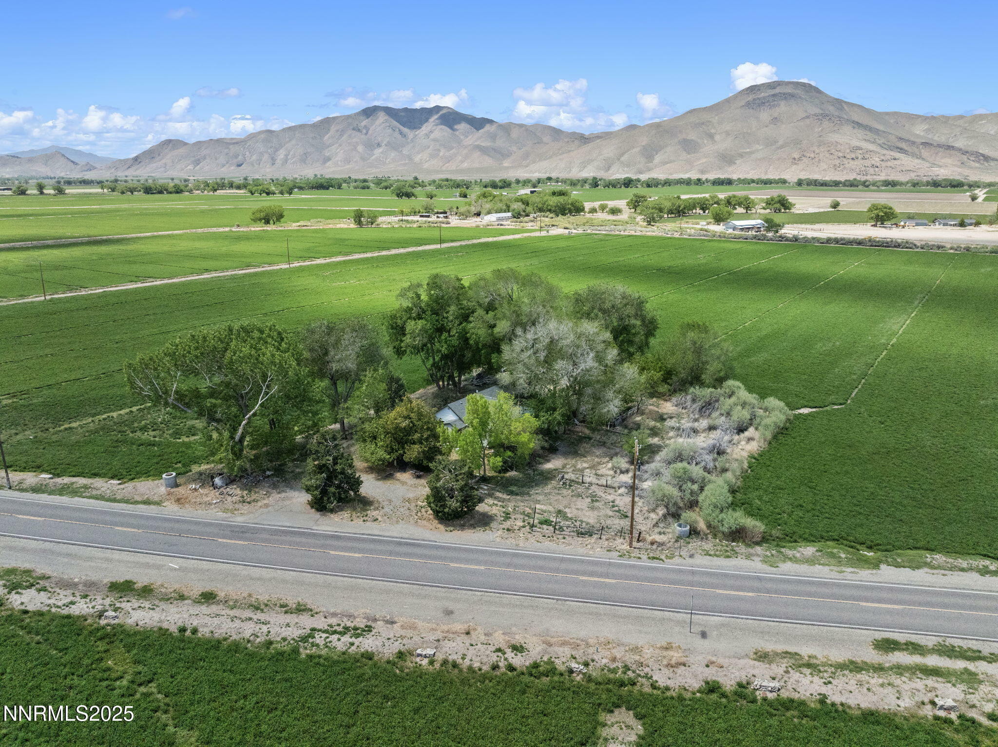 Property Photo: 683 Nv-208 Highway NV 89447
