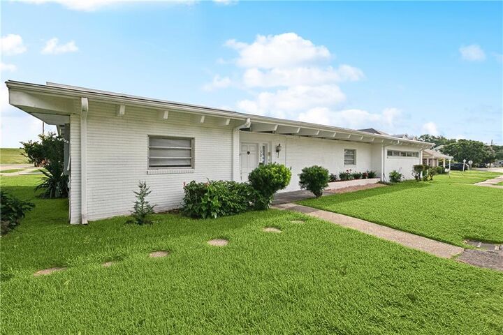 1501 Poinsettia Drive  Metairie LA 70005 photo