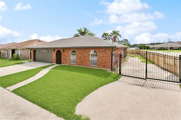 Property Photo:  4901 Friar Tuck Drive  LA 70128 