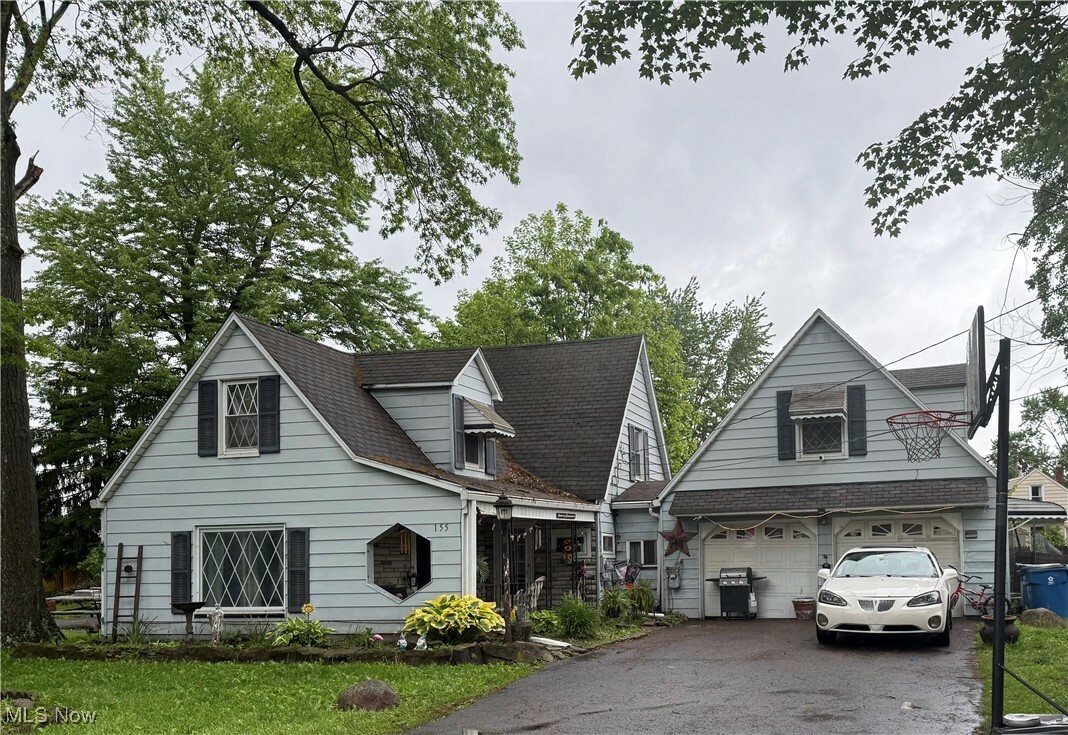 Property Photo: 155 Smithfield Street OH 44471
